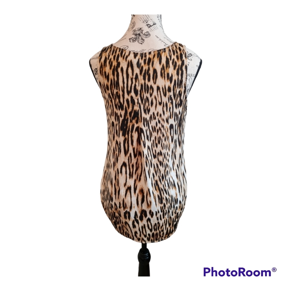 Dynamite Animal Print Droptail Blouse - Picture 5 of 8